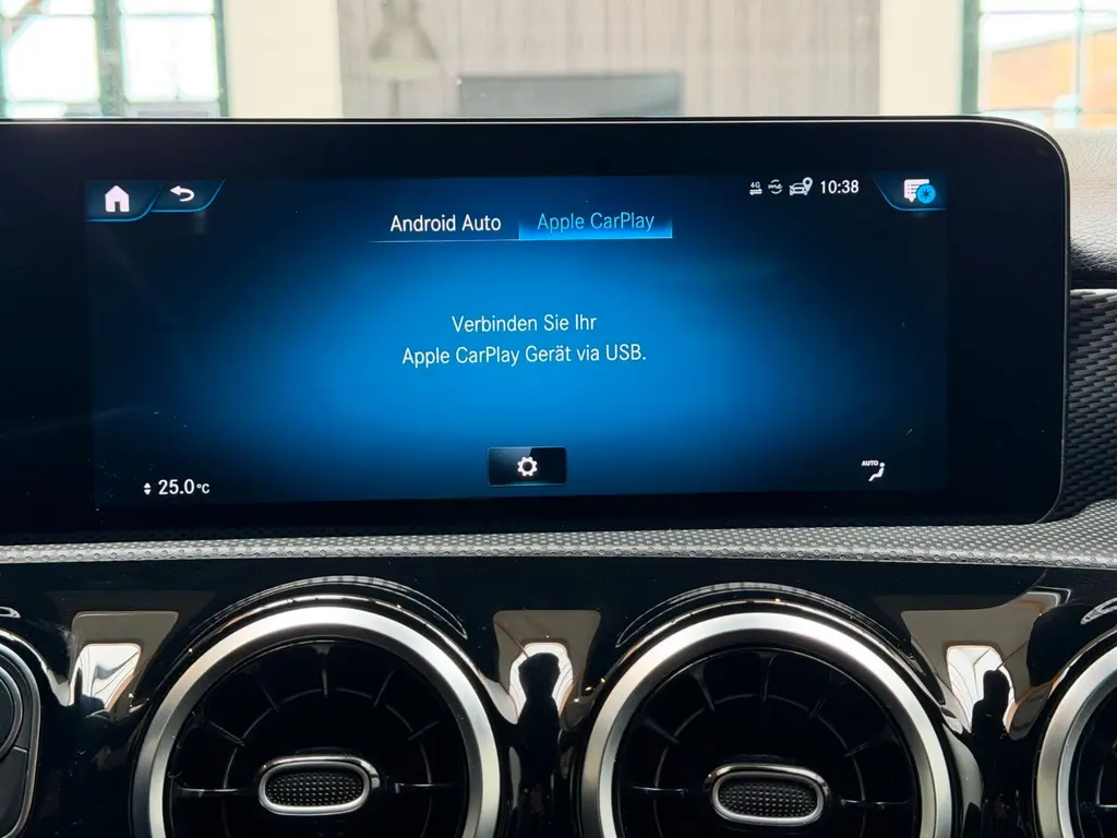 Mercedes-Benz A 200d – Bild 14 von 36