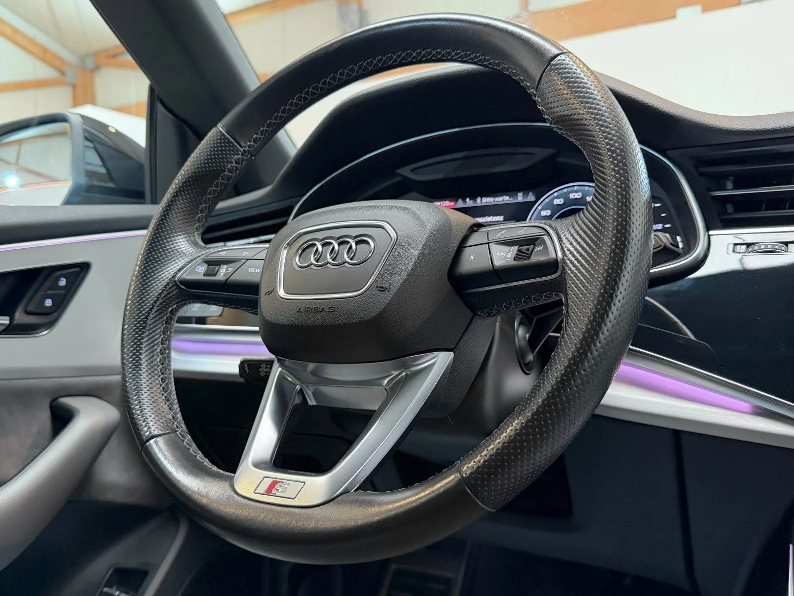Audi Q8 55 TFSIe quattro, Bild 15 von 40