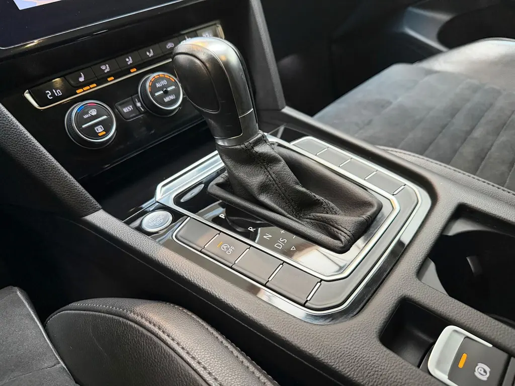 Volkswagen Passat Variant 2.0 TDI BMT – Bild 15 von 40