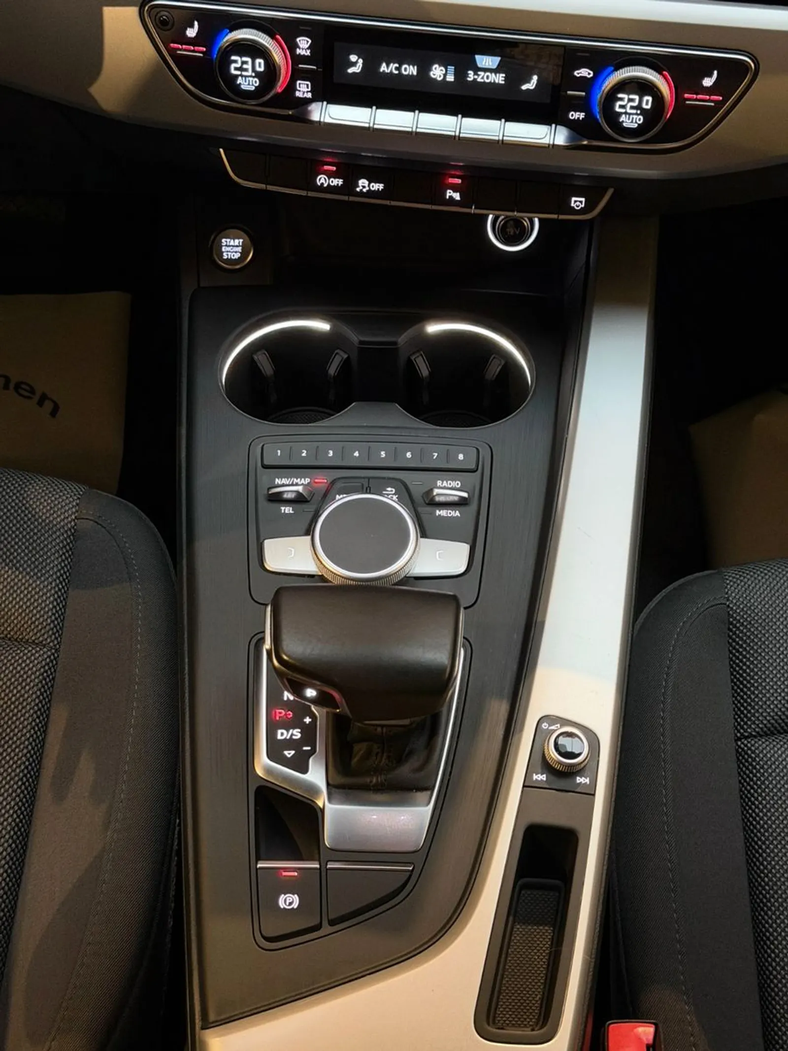 Audi A4 Avant 2.0 TDI, Bild 16 von 33