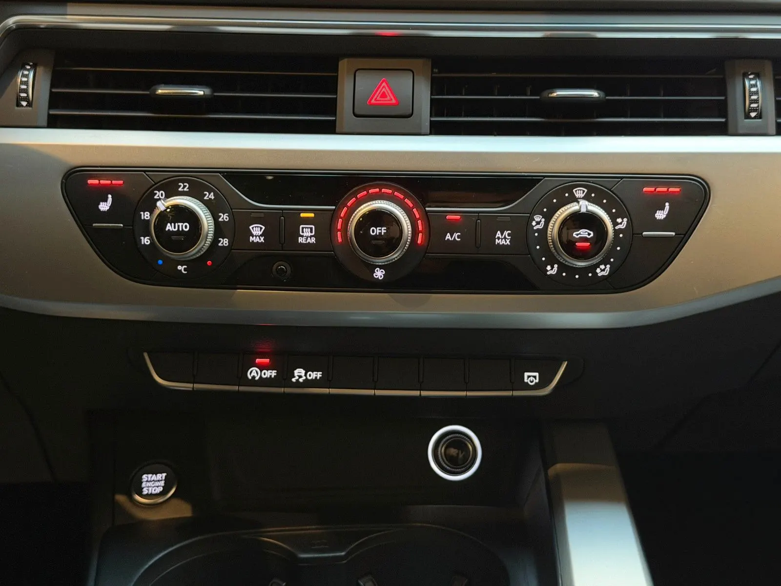 Audi A4 Avant 2.0 TDI, Bild 16 von 32