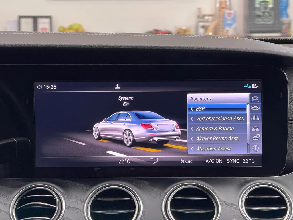 Mercedes-Benz E 220 d 4Matic – Bild 17 von 39