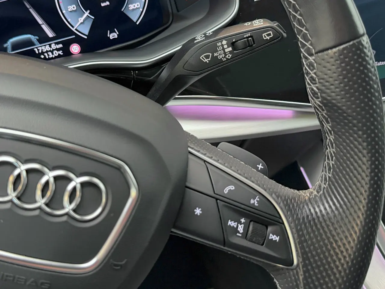 Audi Q8 55 TFSIe quattro, Bild 17 von 40