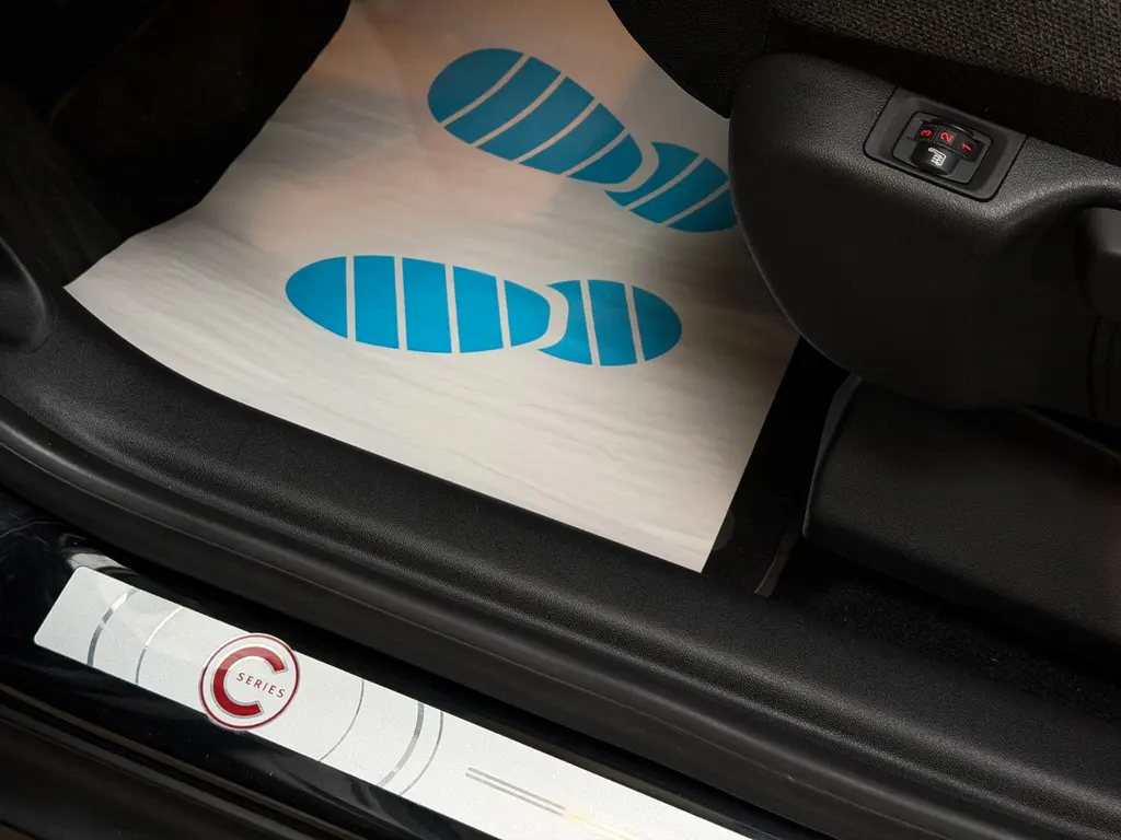 Citroën C3 Aircross 1.2 PureTech 130 – Bild 18 von 29