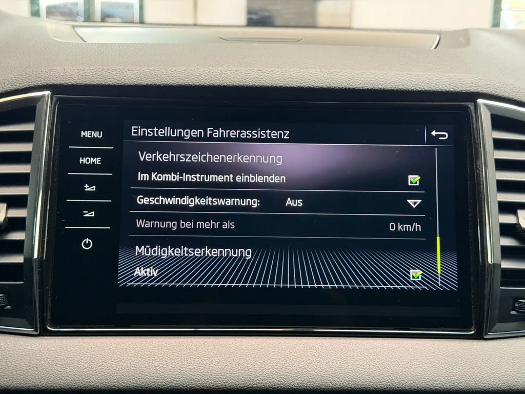 Skoda Karoq 2.0 TDI – Bild 18 von 37