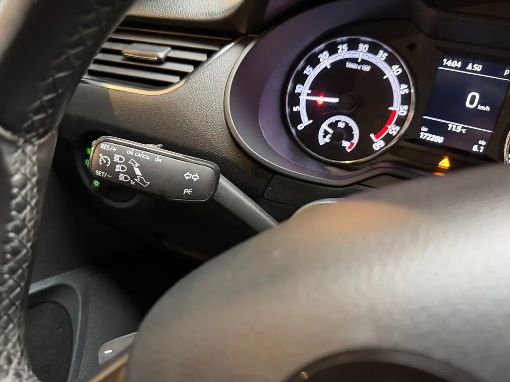 Skoda Octavia Combi 2.0 TDI – Bild 18 von 29