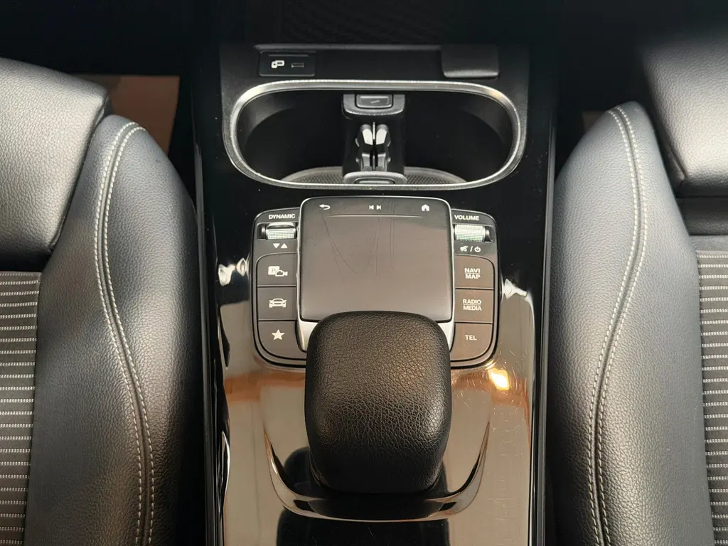 Mercedes-Benz A 200d – Bild 18 von 36