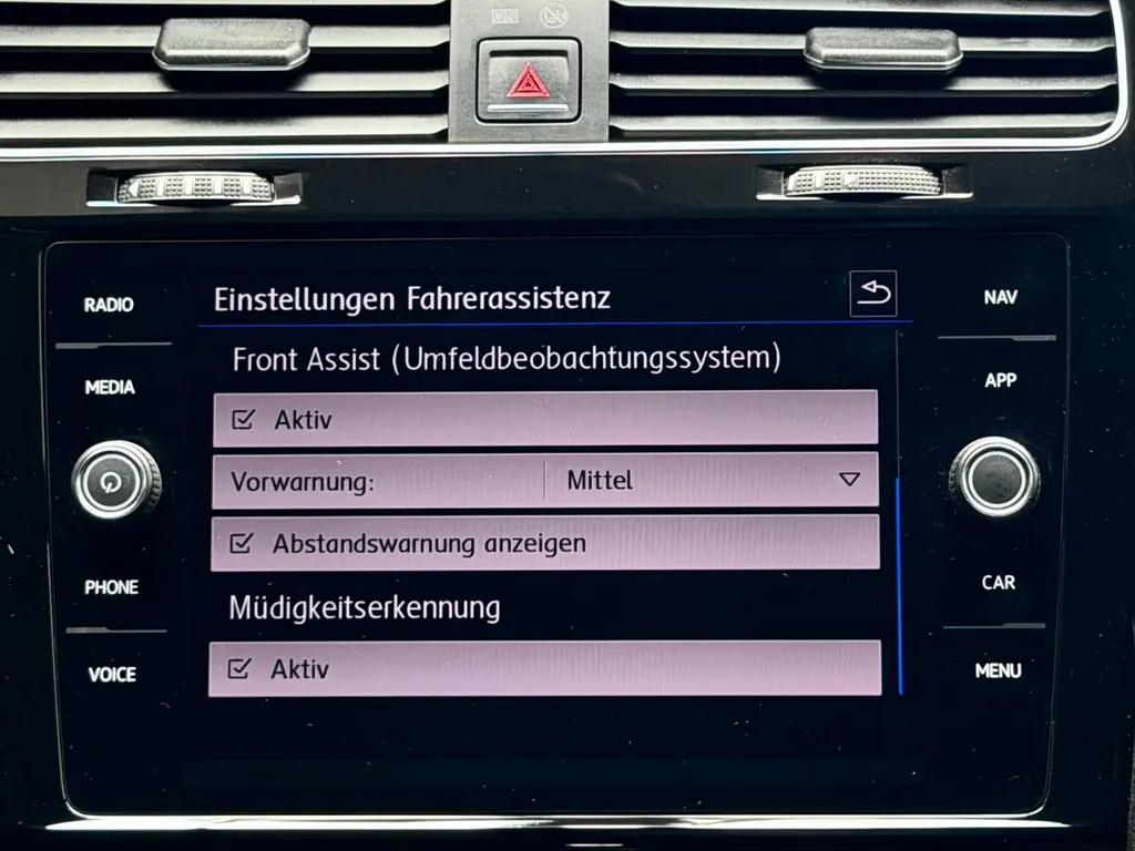 Volkswagen Golf Variant 2.0 TDI – Bild 18 von 36