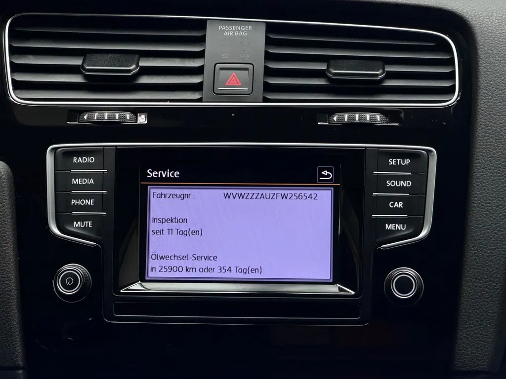 Volkswagen Golf Lim. 1.2 TSI BMT – Bild 18 von 32