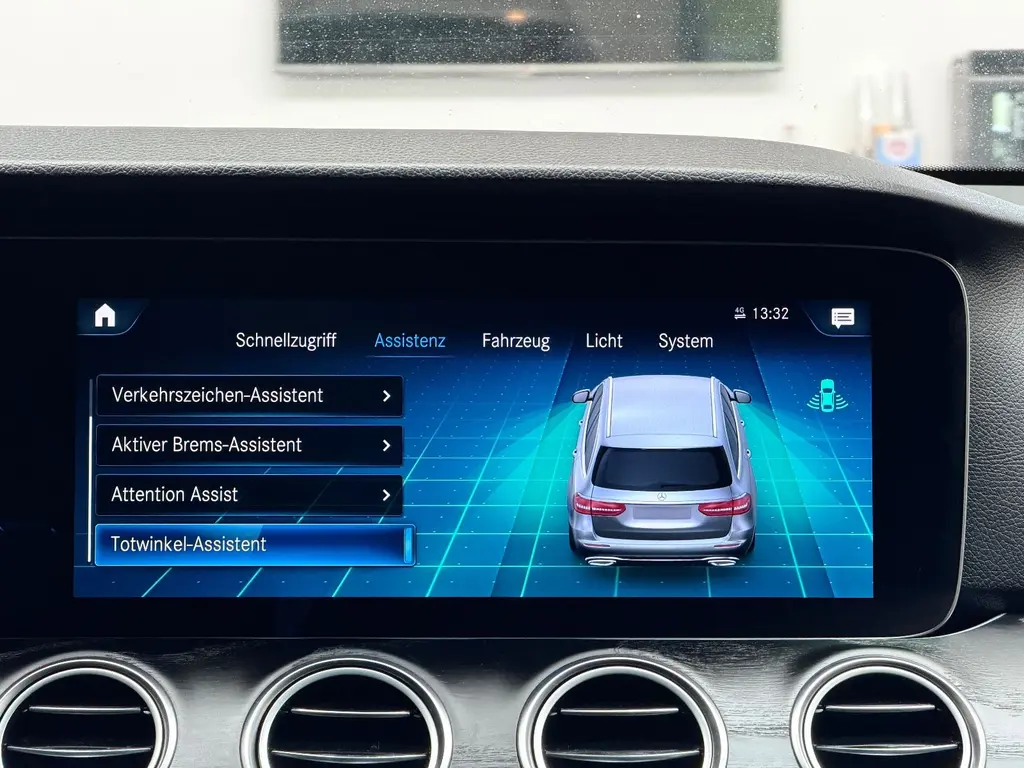 Mercedes-Benz E 220 d T – Bild 18 von 36