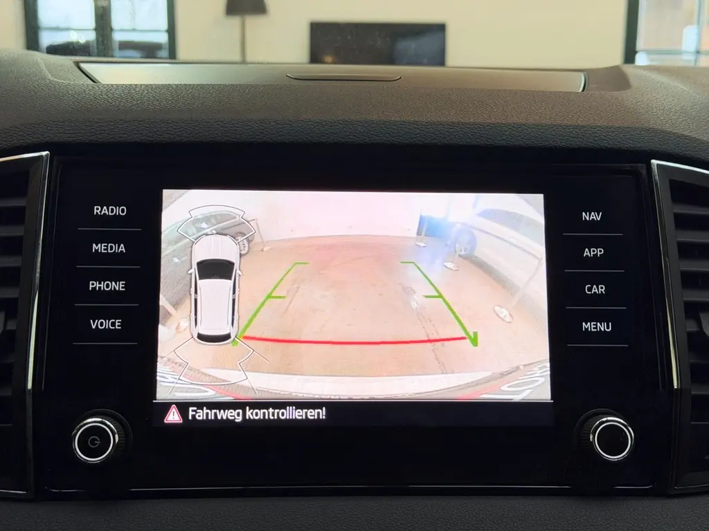 Skoda Karoq 2.0 TDI SCR – Bild 18 von 37
