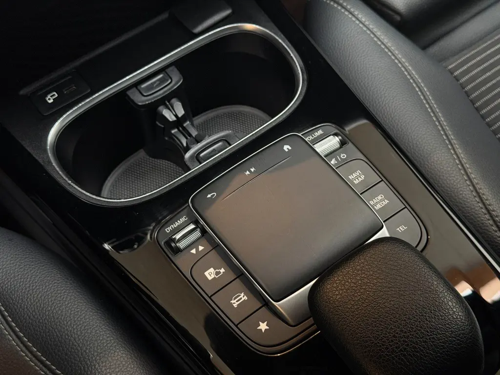 Mercedes-Benz A 200d – Bild 19 von 36