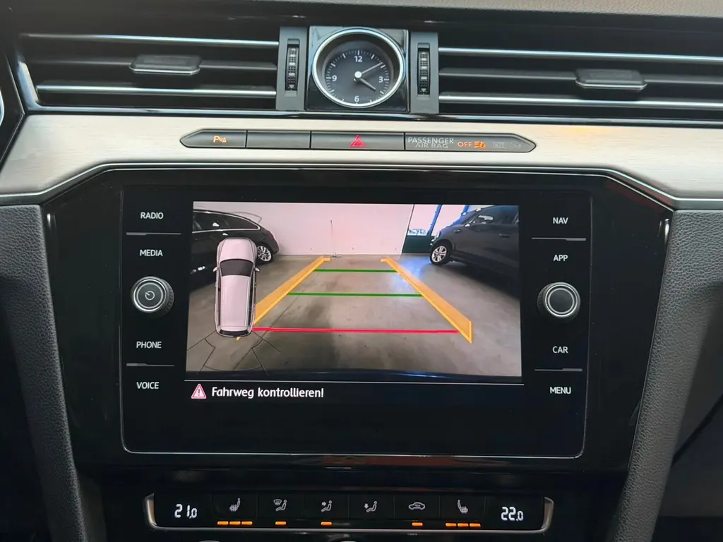 Volkswagen Passat Variant 2.0 TDI BMT – Bild 19 von 40