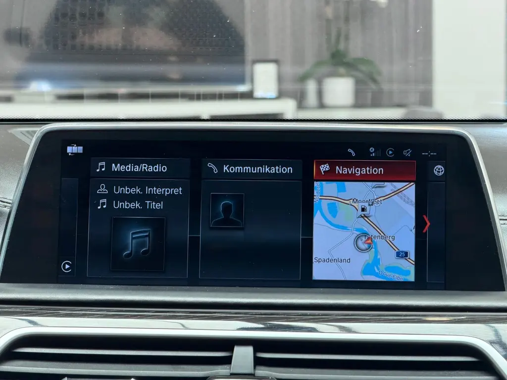 BMW 750i – Bild 19 von 37