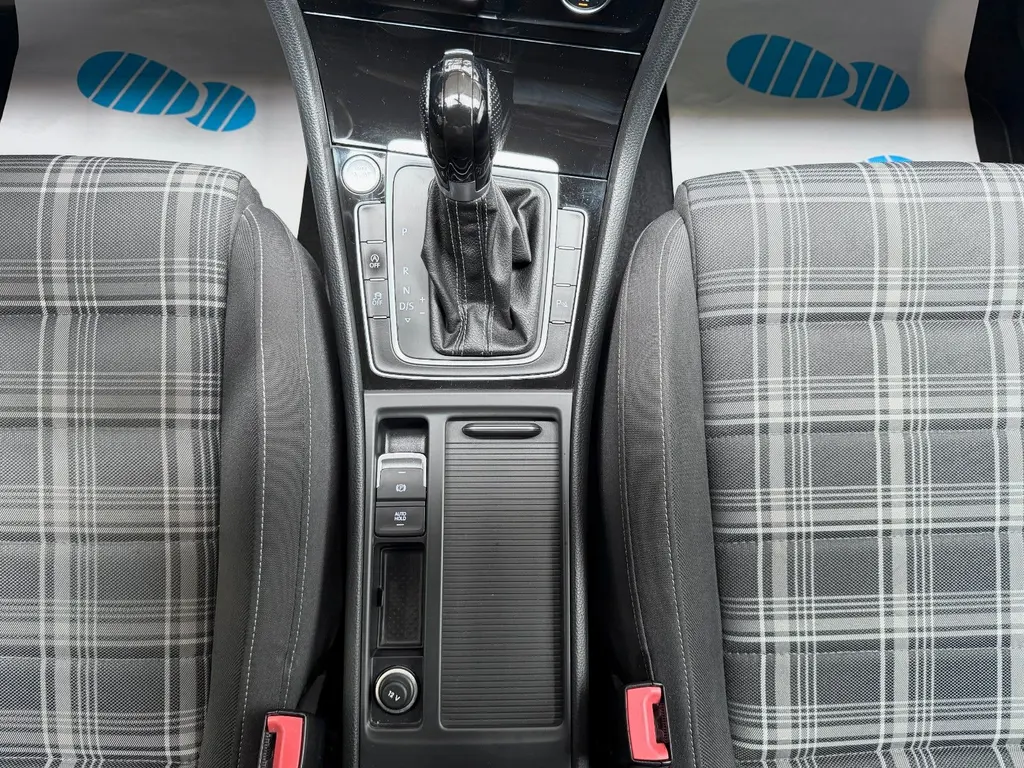 Volkswagen Golf Variant 2.0 TDI – Bild 22 von 36