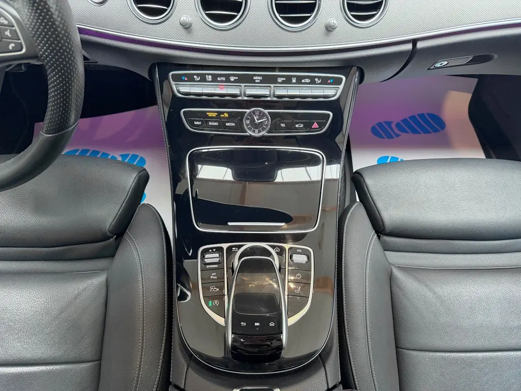 Mercedes-Benz E 400 CGI T 4MATIC – Bild 22 von 37