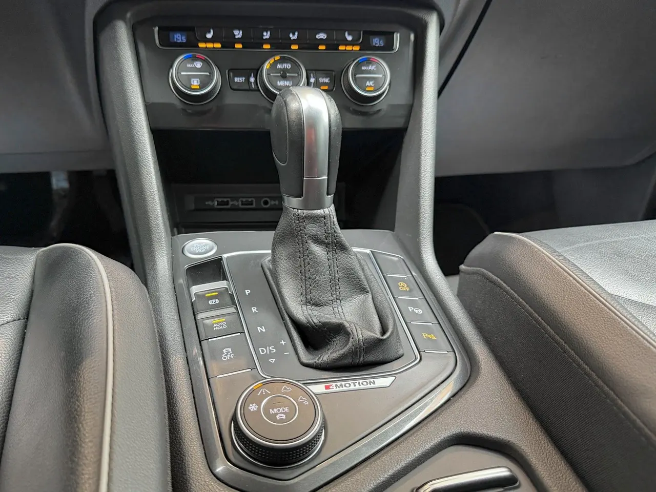 Volkswagen Tiguan Allspace 2.0 TDI 4Motion, Bild 23 von 39