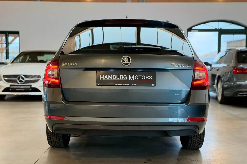 Skoda Octavia Combi 2.0 TDI – Bild 24 von 29