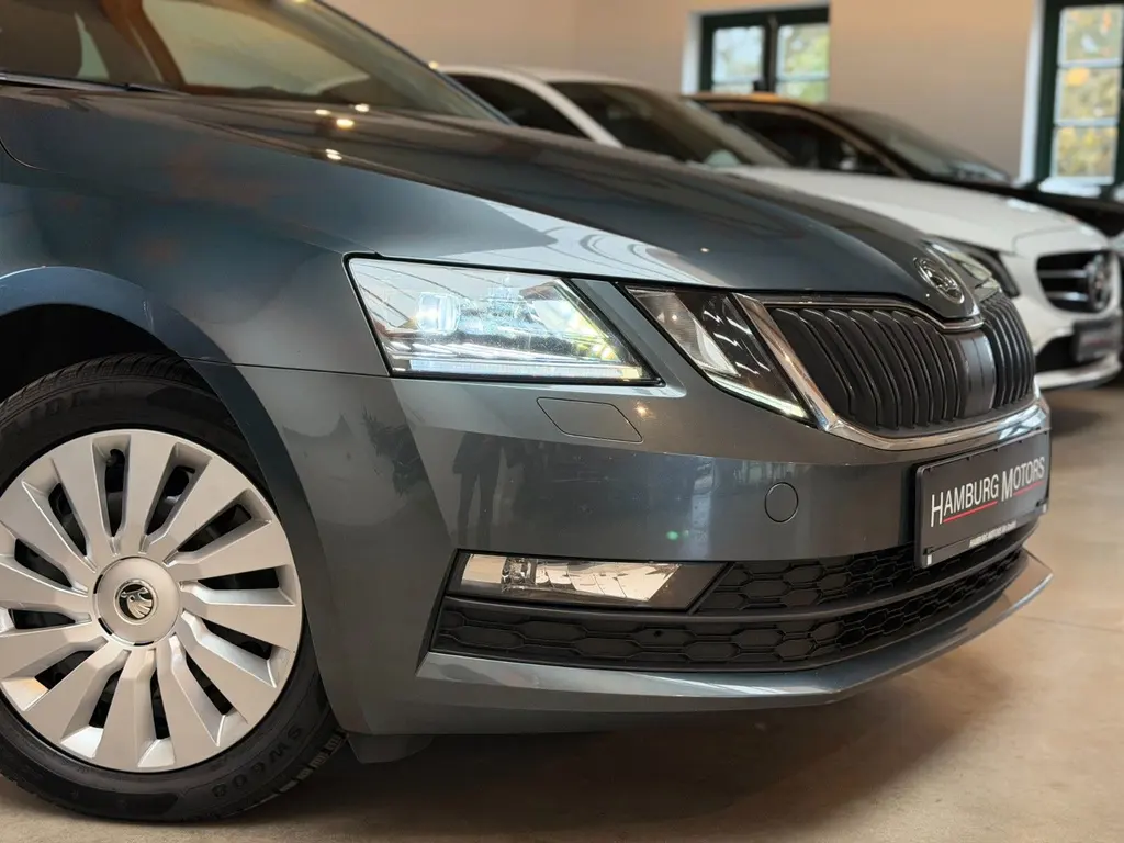 Skoda Octavia Combi 2.0 TDI – Bild 25 von 29