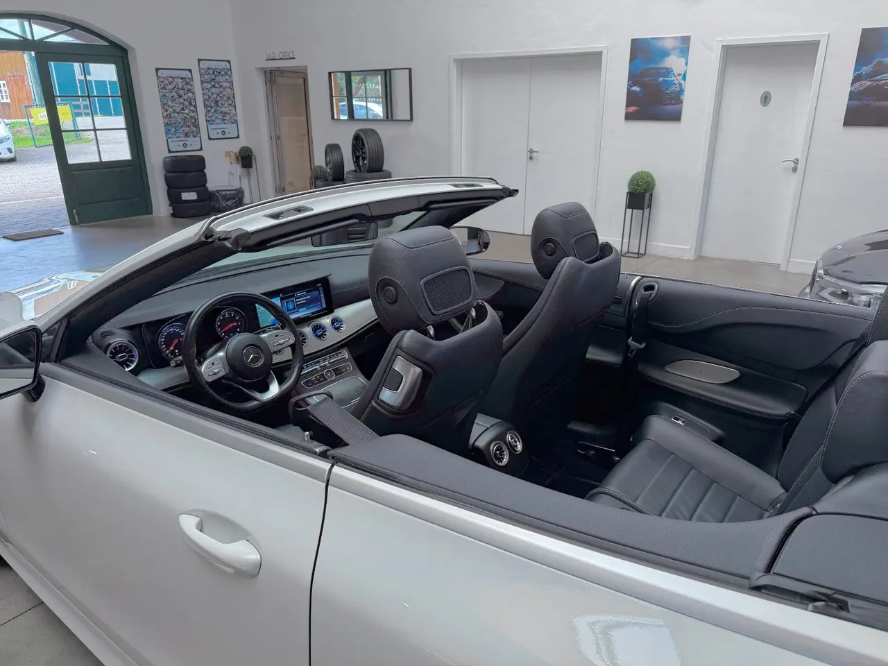 Mercedes-Benz E 350 Cabrio, Bild 25 von 40