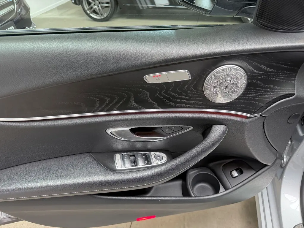 Mercedes-Benz E 220 d T – Bild 26 von 36