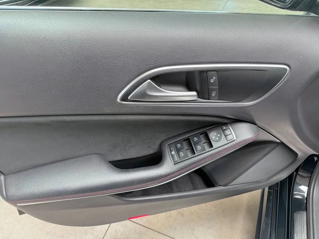 Mercedes-Benz A 220 CDI – Bild 26 von 36