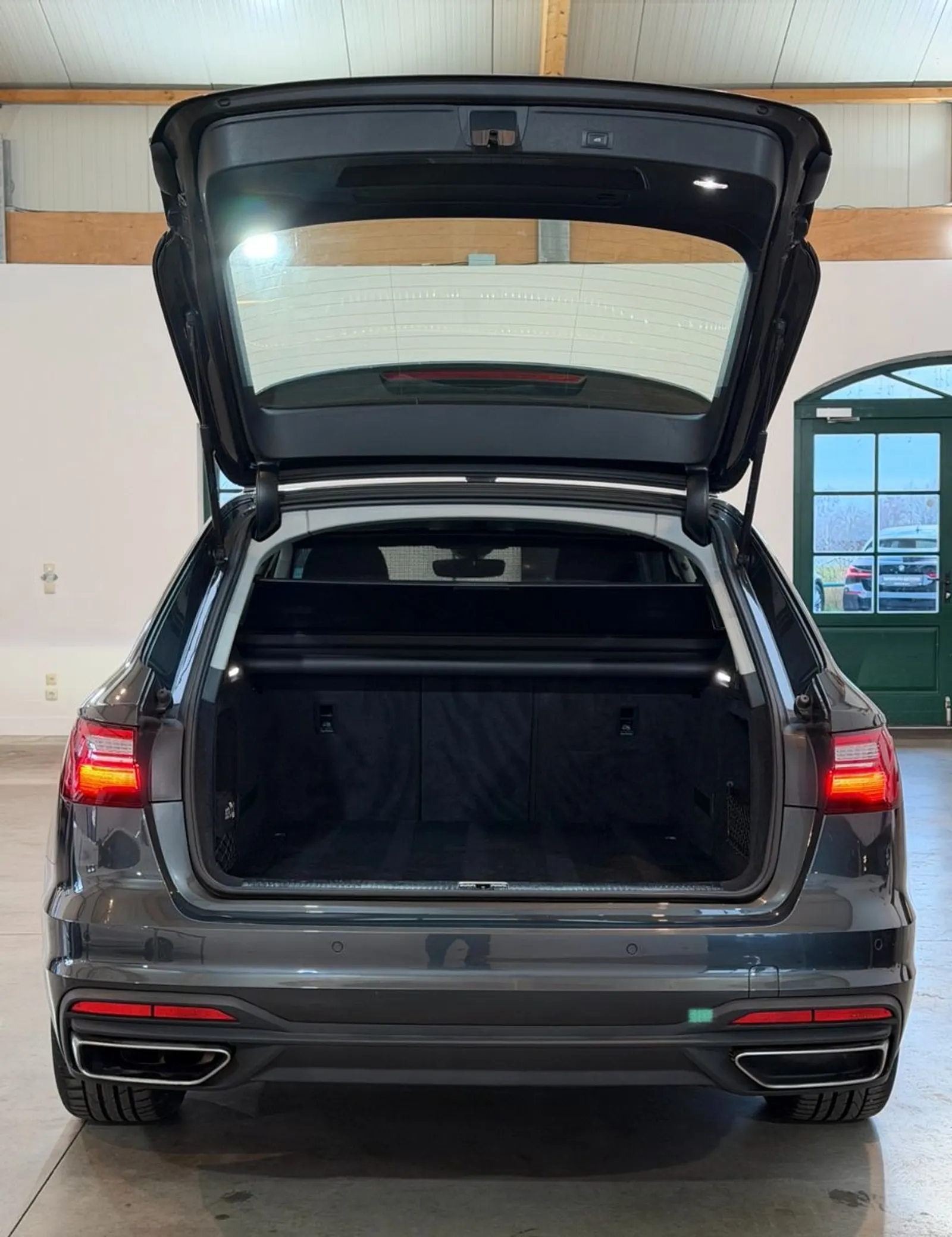 Audi A4 Avant 40 TDI, Bild 27 von 34