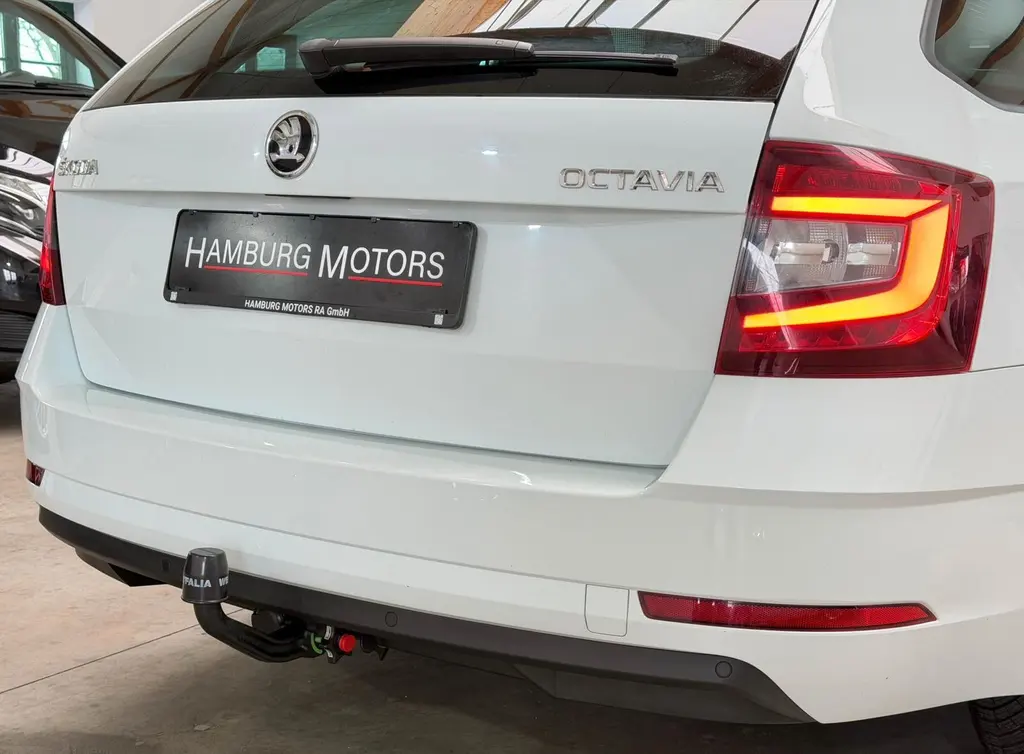 Skoda Octavia Combi 1.6 TDI – Bild 28 von 32