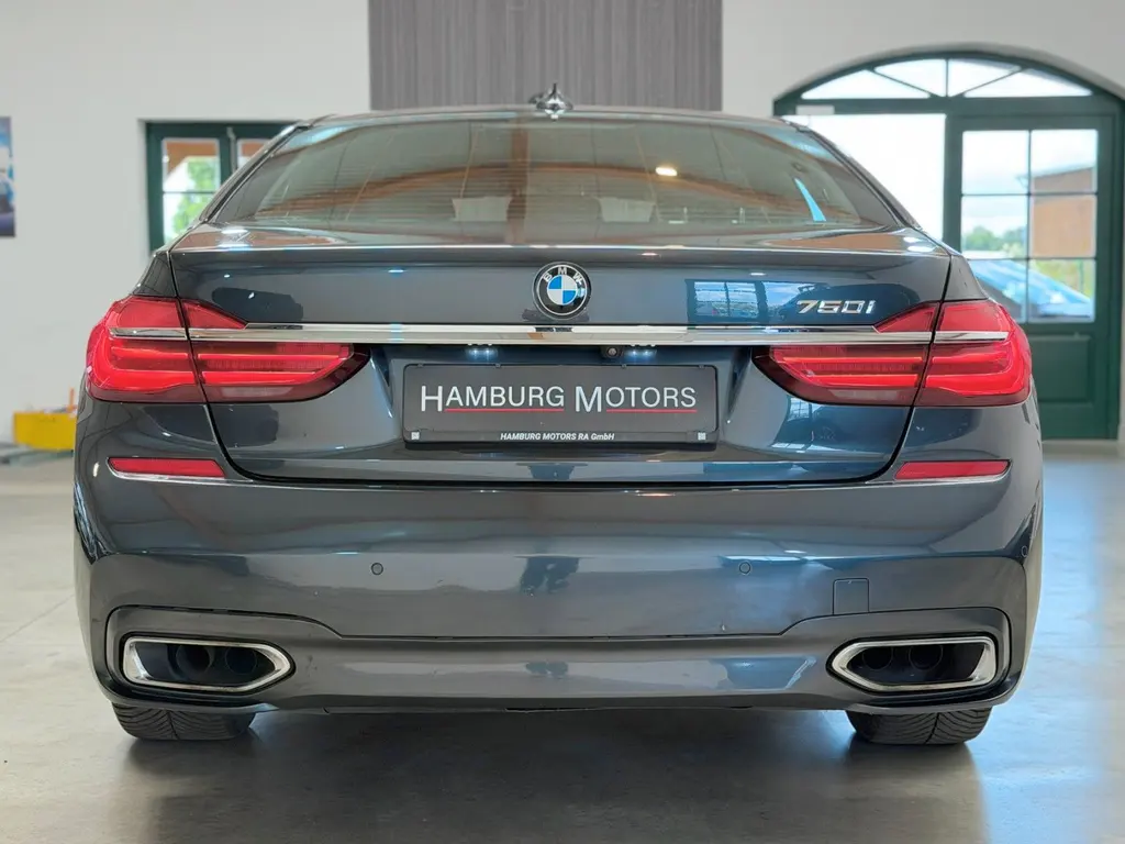 BMW 750i – Bild 30 von 37