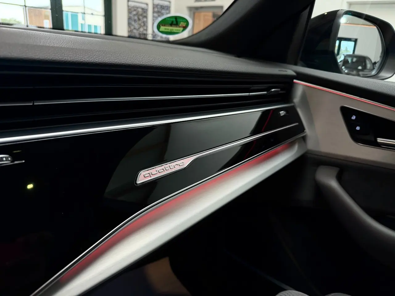 Audi Q8 55 TFSIe quattro, Bild 30 von 40