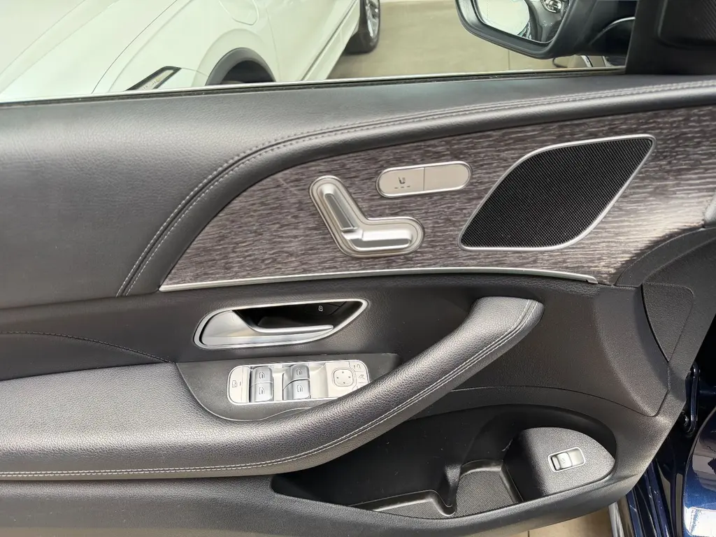 Mercedes-Benz GLE 350de 4Matic – Bild 31 von 40