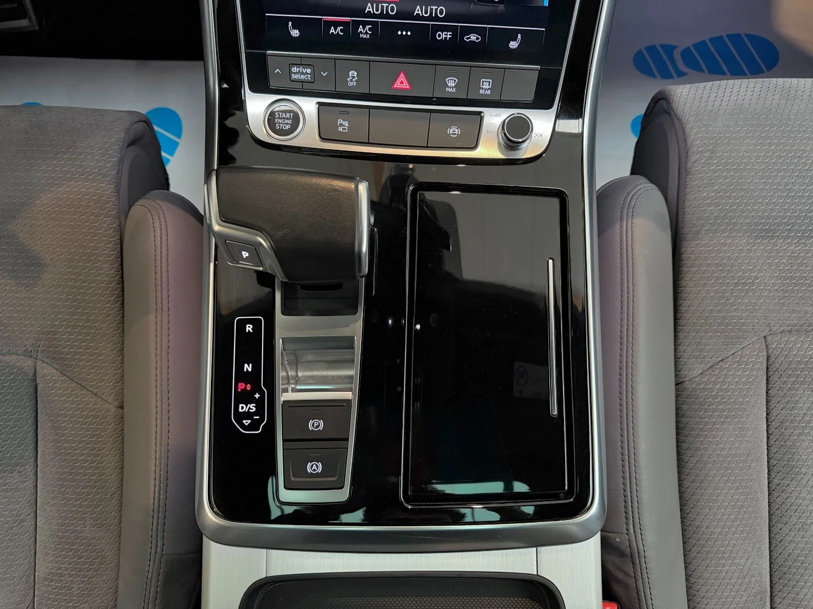 Audi Q8 55 TFSIe quattro, Bild 32 von 40