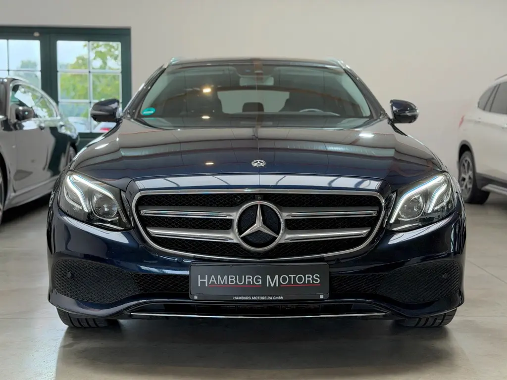 Mercedes-Benz E 400 CGI T 4MATIC – Bild 32 von 37