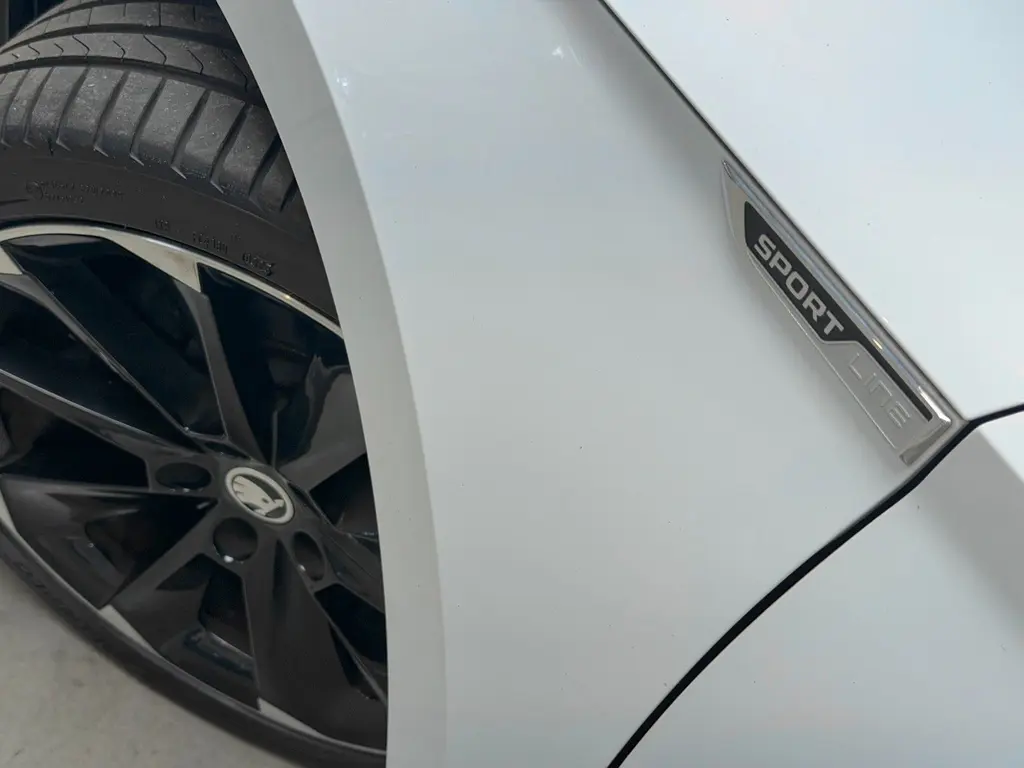 Skoda Superb Combi 2.0 TDI 4x4 – Bild 37 von 40